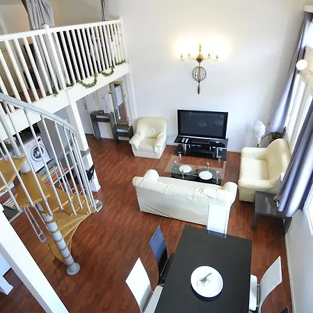 Creativ Apartment Saint-Cyr-lʼÉcole